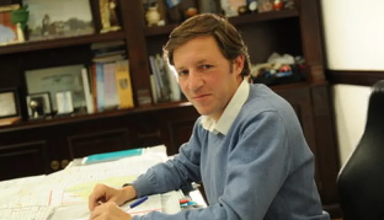 Jaime Méndez respalda la motosierra de Milei y consolida una gestión con pactos cruzados en San Miguel