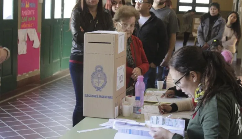 La Libertad Avanza, sin control en las escuelas del conurbano